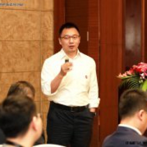 在云端部署、提供应用无疑是企业控制成本的最佳选择之一